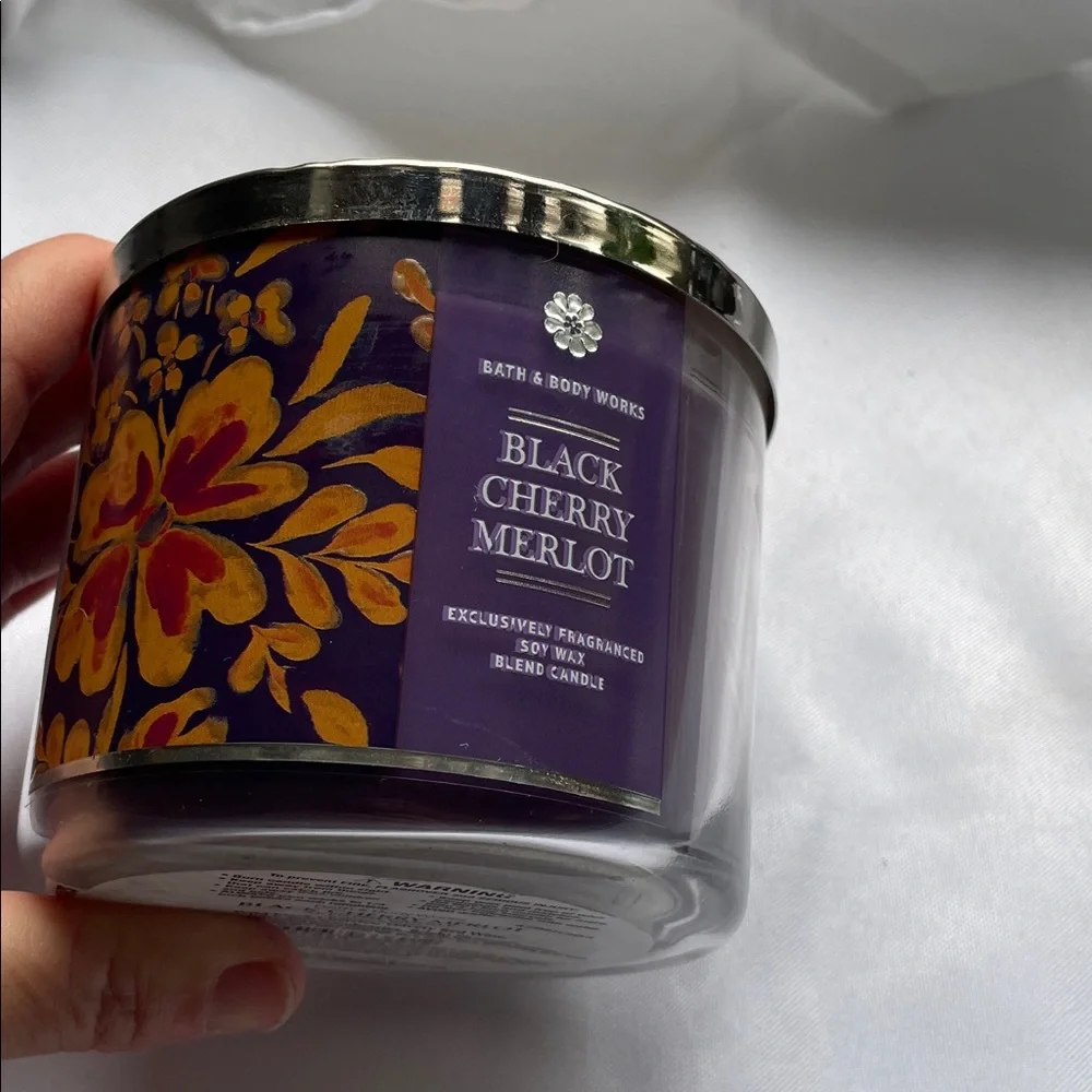 Bath & Body Works cozy indulge gold